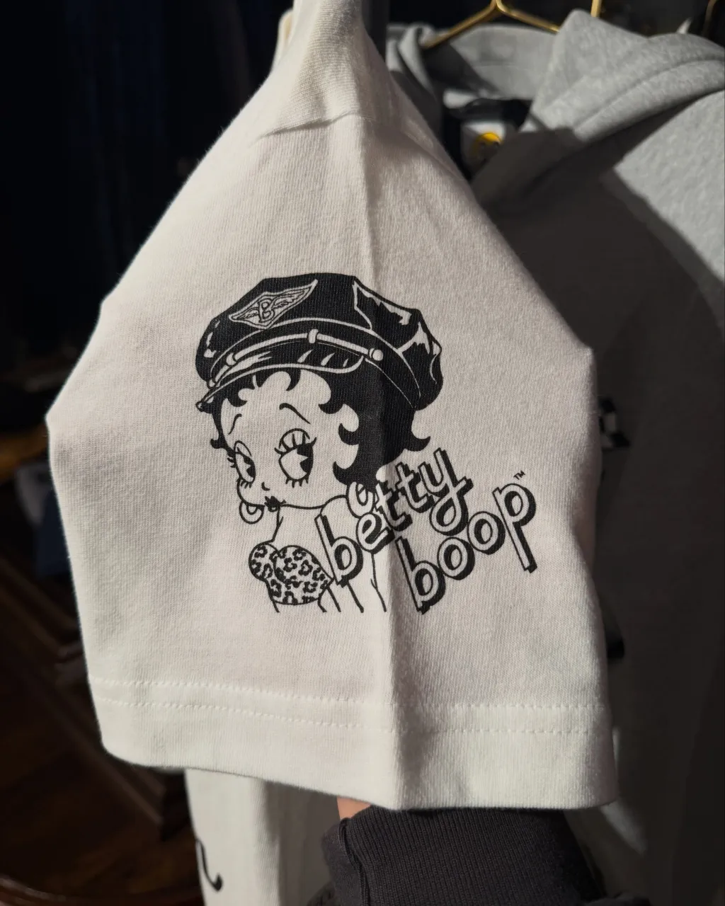 【アパレル】